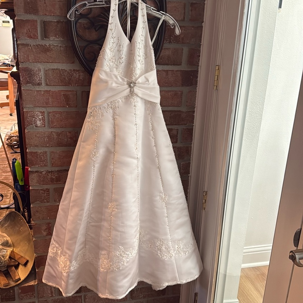 Flower girl dress sequined lace and pearls